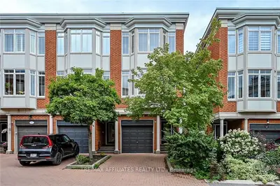 Att/Row/Townhouse in Glebe - Ottawa East and Area