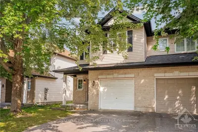Semi-Detached in Blossom Park - Airport and Area