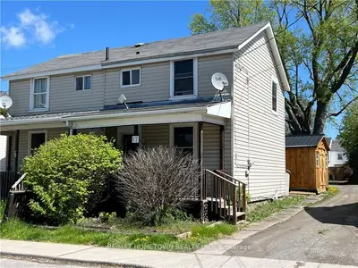 Semi-Detached in Brockville