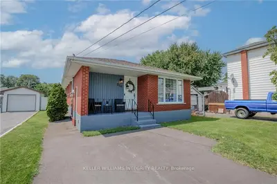 Detached in Cornwall