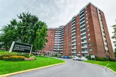 Condo Apartment in Cityview - Parkwoods Hills - Rideau Shore