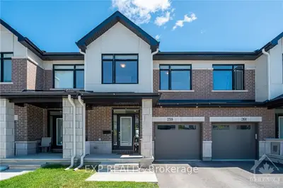 Att/Row/Townhouse in Stittsville - Munster - Richmond