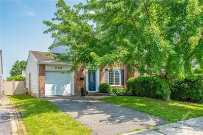 Semi-Detached in Beacon Hill North - South and Area
