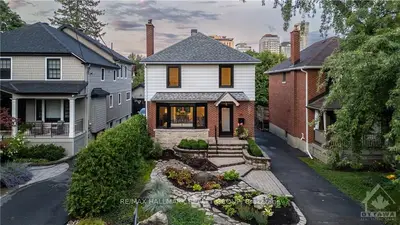 Detached in Dows Lake - Civic Hospital and Area