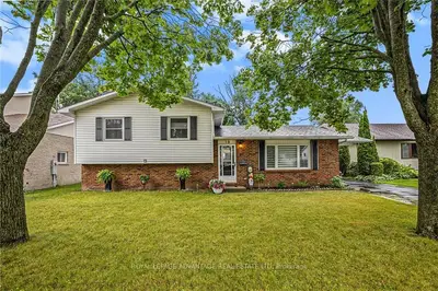 Detached in Perth