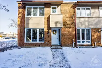 21 Midland Crescent 30, South Of Baseline To Knoxdale, On K2h 8p6