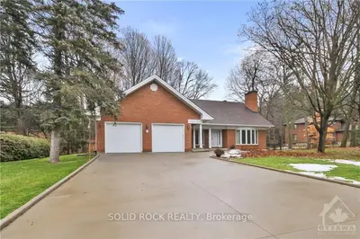 11 Veery Lane, Beacon Hill North - South And Area, On K1j 8x4