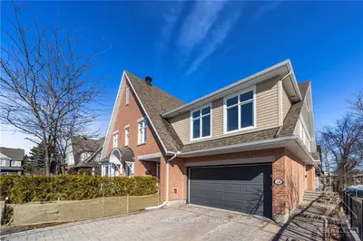 138 MANORHILL, Alta Vista and Area, ON K1H 2J4