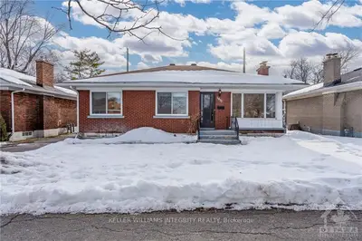 1977 Haig Drive A, Elmvale Acres And Area, On K1g 2j9