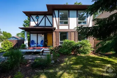 Detached in Barrhaven