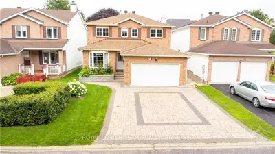 Detached in Kanata