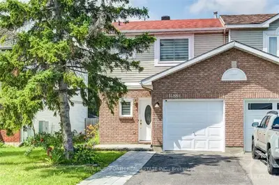 Att/Row/Townhouse in Orleans - Cumberland and Area