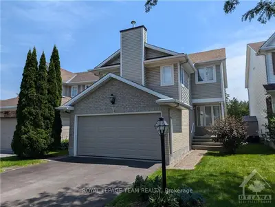 Detached in Kanata