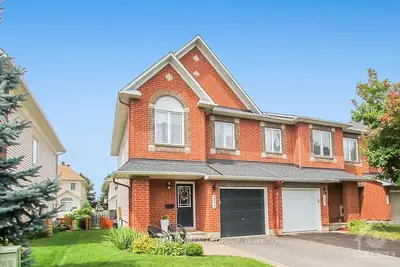 Att/Row/Townhouse in Orleans - Cumberland and Area