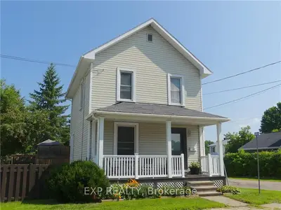 Detached in Renfrew