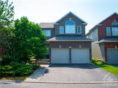 Detached in Barrhaven