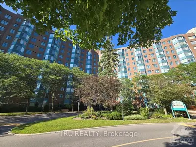 Condo Apartment in Britannia Heights - Queensway Terrace N and Area