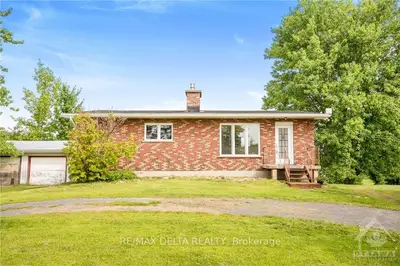Detached in Alfred and Plantagenet
