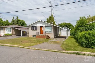 Detached in North Glengarry