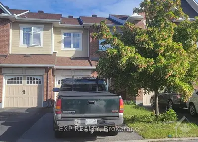 Att/Row/Townhouse in Orleans - Cumberland and Area