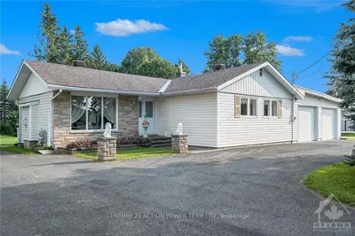 Detached in Greely - Metcalfe - Osgoode - Vernon and Area