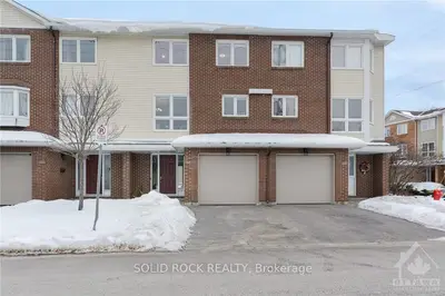 5 Crestlea Crescent E, Tanglewood - Grenfell Glen - Pineglen, On K2g 4n1