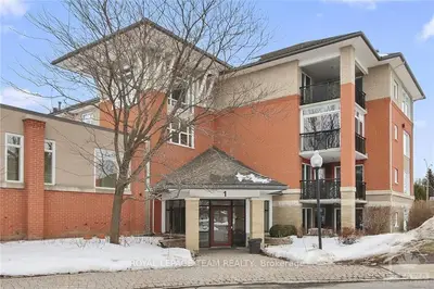 1 Meridian Place 308, South Of Baseline To Knoxdale, On K2g 6n1