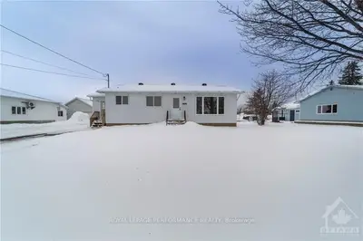 3586 Sarsfield Road, Orleans - Cumberland And Area, On K0a 3e0