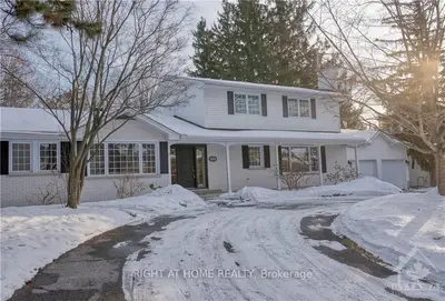 200 Crocus Avenue, Alta Vista And Area, On K1h 6e8