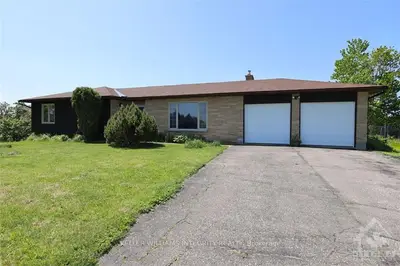 5061 Canon Smith Drive, Carp - Dunrobin - Huntley - Fitzroy And Area, On K0a 1x0