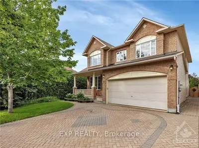 Detached in Kanata