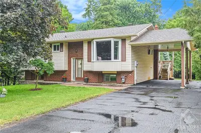 Detached in North Grenville