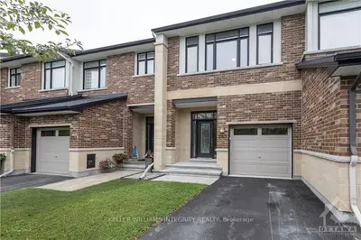 Att/Row/Townhouse in Kanata