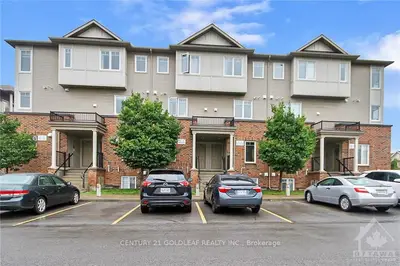 Condo Apartment in Barrhaven