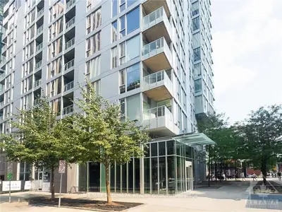 Condo Apartment in Ottawa Centre