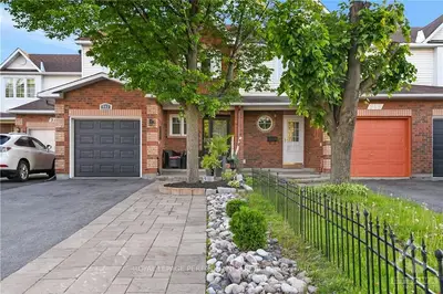 Att/Row/Townhouse in Orleans - Cumberland and Area