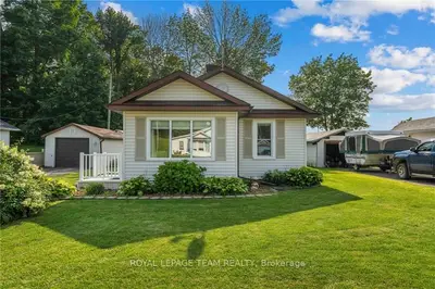 Detached in Whitewater Region