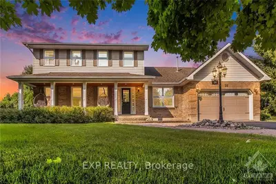 Detached in South Dundas