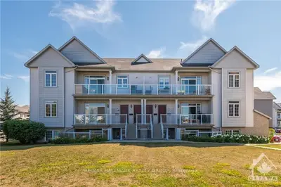Condo Apartment in Kanata