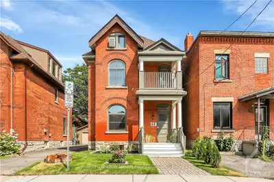 Detached in Ottawa Centre