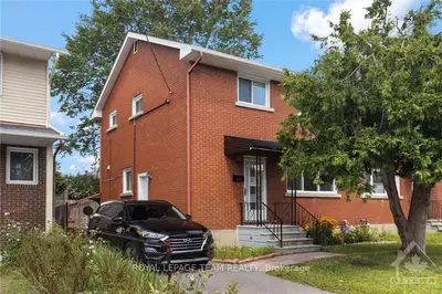 Semi-Detached in Carlington - Central Park