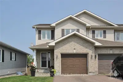 Att/Row/Townhouse in Arnprior