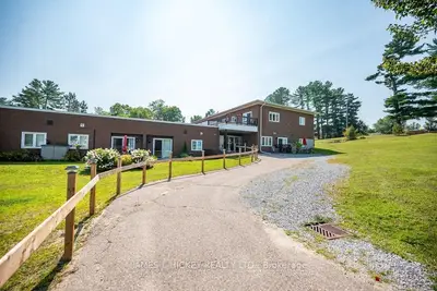 Condo Apartment in Deep River