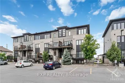 Condo Apartment in Barrhaven