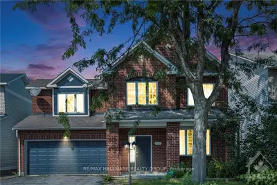 Detached in Barrhaven