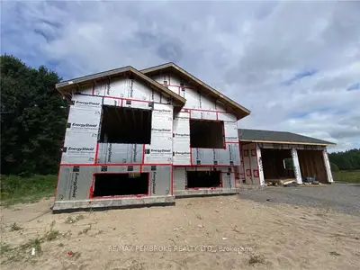 266 White Water Road, Laurentian Valley, On K8a 6w4