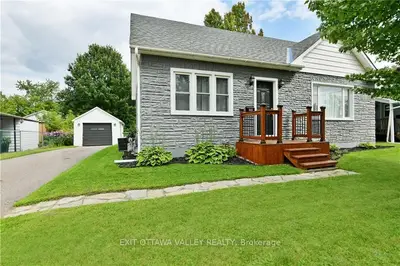 Detached in Pembroke