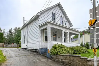 Detached in Smiths Falls