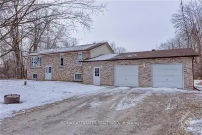 46 Mon-o-kel Road, Rideau Lakes, On K0g 1p0