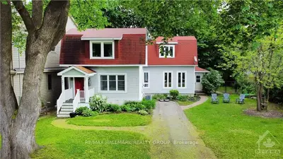 561 Edison Ave Avenue, Carlingwood - Westboro And Area, On K2a 1v5